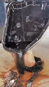 Báo giá thay dầu số xe XL7 và tư vấn chi tiết Chào bạn! Để cung cấp cho bạn báo giá chính xác nhất cho dịch vụ thay dầu số xe XL7, mình cần một số thông tin bổ sung: Dòng xe XL7: Phiên bản (GL, GLX, Premium), năm sản xuất. Loại hộp số: Số tự động hay số sàn? Kiểu thay dầu: Thay dầu thông thường hay thay dầu tuần hoàn? Loại dầu số: Bạn có yêu cầu loại dầu số cụ thể nào không (ví dụ: dầu chính hãng, dầu tổng hợp,...) Trung tâm bảo dưỡng: Bạn muốn thay dầu tại trung tâm bảo dưỡng nào (nếu đã có)? T