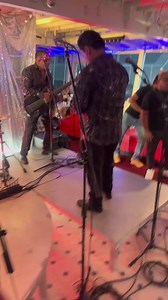 En un compartir musical de artistas de Mexico 🇲🇽 con sus diferentes ritmos musicales de Cumbia Sonidera, Cumbia banda y regional mexicano.. gracias por la invitación. Perú 🇵🇪 presente con mi cumbia Sonidera. Sigueme sigueme !!!! | Jackie Castañeda