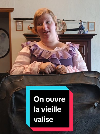 Robe de mariage retrouvée dans la vieille valise