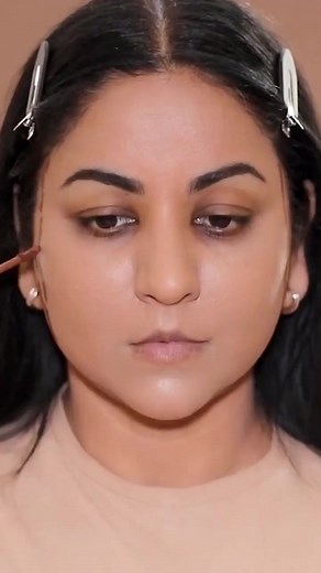 115K views · 413 reactions | How to contour a round face #roundface #contourtutorial #contouring #beginnersmakeup #makeuptutorial #reels | Smitha Deepak | Facebook