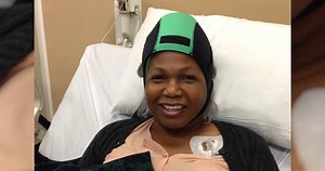 Donna Tookes, patient at the Women's Cancer Program at Mount Sinai Chelsea, participated in the DigniCap clinical trial. Learn her story and find more information on our services: https://bit.ly/2yn1rj7 #BreastCancerAwarenessMonth | The Mount Sinai Hospital