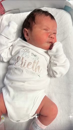 Nuestra Princesa soñada #EliethReguerosGarcia ya está con nosotros, gracias a Dios por esta hermosa bendición...#rogeryeli #eltiempodediosesperfecto #itsagirl #esniña | Elizabeth Garcia