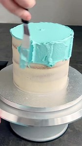 Happy birthday Lucy 🎊🎁🎁 🎂 #cake #cakedecorating #cakefacebook #cakeart #birthdayparty #fondantcake | Anna Bakery Premium បង្រៀនចាប់ដៃធ្វើនំខេកស្ករបែបជំនាញអាជីព