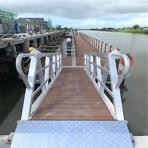 [Hot Item] Custom Aluminum Floating Dock with Kayak Launch and Aluminum Gangway