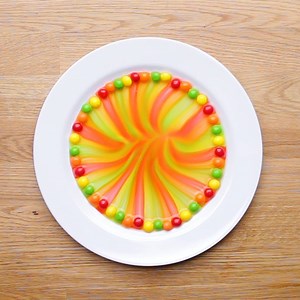 820K views · 1.1K reactions | At home candy experiments will have your kids fascinated. // via Goodful | Tasty | Facebook