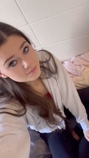 Shayna Loren on Instagram: "#valentinesday #collegegirls #dayinmylife"