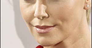 Geen plastische chirurgie voor Charlize Theron