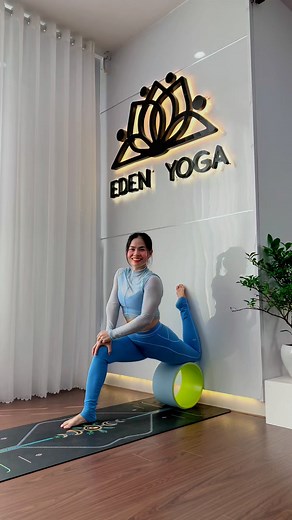 💗 Khởi đầu ngày mới bằng yoga – tặng mình một khoảng lặng, một nụ cười, và một năng lượng tràn đầy yêu thương. 🌸🧘‍♀️ | Eden Yoga
