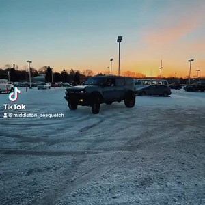 #newbronco #Wisconsin #fordtrucks #4x4 ##offroading #liftedtrucks #fordbronco2021 #classicbronco #bronco #broncos #ford #builtfordtough #offroad #Bronco #trucks #bronconation #mudding #jeep #4x4 #chevy #pickup #gmc #4x4offroad #liftedtrucks #fordranger #dieseltrucks #fordtrucks #rubicon #wildtrak #badlands #baja | Middleton Motorsports 4x4 | Facebook