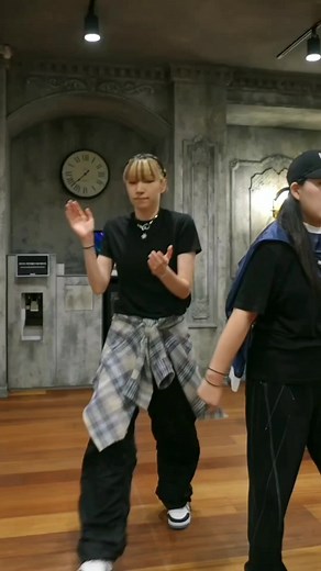 74K views · 4.7K reactions | YGX Workshop with Bada Lee (Sin City) 來☺️殺 #streetwomanfighter2 #StreetWomanFighter #ygx #foryoupage #badaleechoreography #fyp #kdance #SWF2 #bada #bts #dancer #badalee #badaleechoreography | Bada Lee 이바다 | Facebook