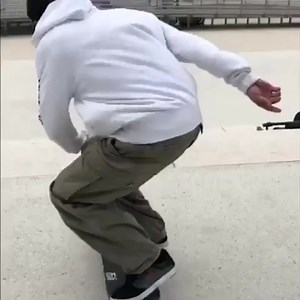 Close call 😱 | GOSKATE.com