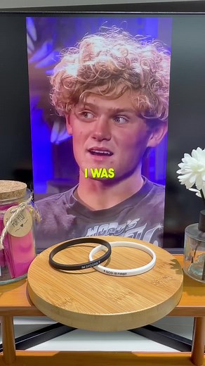 I pray to God twice yesterday to see if he was real. And he answered my prayers immediately. ✝️Now I have a Bible bracelet in my room.#bracelets #jesuslovesyou #amen #tiktokshopholidayhaul #fypシ