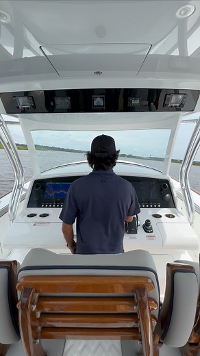 19K views · 307 reactions | Go full throttle into your weekend. #v46 #valhallaboatworks #vbw | Valhalla Boatworks | Facebook