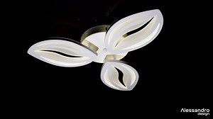 Te gandesti cum ar arata 𝗹𝘂𝘀𝘁𝗿𝗮 𝗹𝗲𝗱 𝗔𝗻𝗶𝘁𝗮 in decorul casei tale? 🤔 Nu mai sta pe ganduri si adauga acest produs superb in cosul de cumparaturi! 😃 Lustra este capabila de a ilumina camera cu o putere de 𝟲𝟬𝗪, disperseaza atat lumina calda, cat si lumina rece sau neutra, prezinta 𝟯 𝘀𝘂𝗿𝘀𝗲 𝗱𝗲 𝗶𝗹𝘂𝗺𝗶𝗻𝗮𝘁 reunite de un design floral si este usor de controlat, cu ajutorul telecomenzii. https://www.alessandrodesign.ro/lustra-led-alessandro-design-annita-230-w-at1ct-ch1a-h