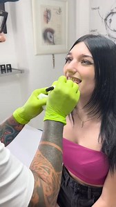 168K views · 2.5K reactions | TONGUE PIERCING - Avete visto la sua espressione?  #tongue #tonguepiecing #piercing #piercings #fyp #dimitridaleno #piercinglovers #piercingcheck | Bear Reed Piercing | Facebook
