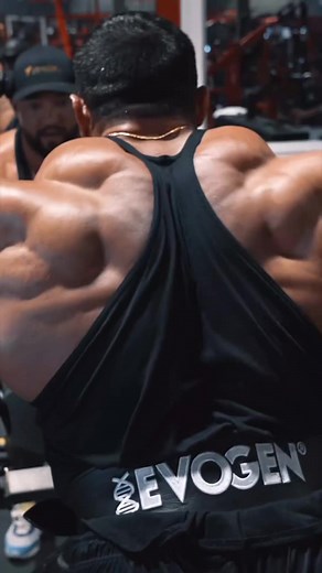 Duniya Ki Sabse Badi Back 🔥 Derek Lunsford Bigg Wide Bodybuilder 💪 #dereklunsford #Back #backworkout #motivation #workout #gym #bodybuilding #ifbbpro #MrOlympia2023 #viralshort #shortviral | Rm Fitness