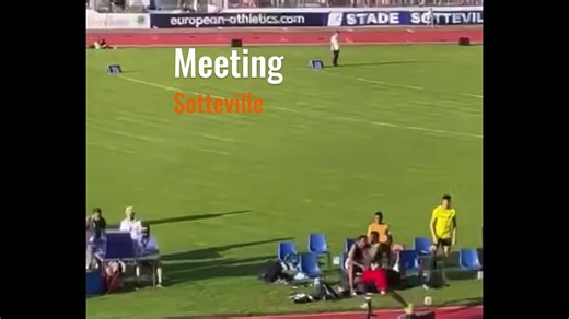 2023 in a snapshot 12 compétitions au compteur : 8 médailles d’or, 4 médailles d’argent. 📍 Valence (ESPAGNE) 📍Eure (FRANCE) 📍Paris (FRANCE) 📍Doha (QATAR) 📍Montreuil (FRANCE) 📍Florence (ITALIE) 📍Sotteville-Roue (FRANCE) 📍Monaco 📍Kinshasa (R.D. CONGO) 📍Budapest (HONGRIE) 📍Xiamen/Shanghaï (CHINE) 📍Eugène/Oregon (USA) Rendez-vous en 2024. ——— Nike | Telecel Faso | Vista Bank Burkina | Yilma Officiel | UNICEF Burkina Faso . . . #Dieudevant #WorldAthleticsChamp #OfficierOrdreEtalon #roadto