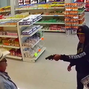 953K views · 7.2K shares | This cowboy came to the rescue to help stop an armed robbery 鸞 | UNILAD | Facebook