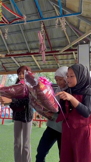 SCHOOL FAREWELL GET-TOGETHER WITH FRIENDS🎒 #shorts #trending #school #shortvideo