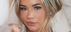 Emily Elizabeth Popping Out Of Bikini Highlights Her 'Massive Melons'