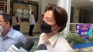 PANOORIN | Mananatili sa alternative delivery mode ang mga paaralan na napinsala matapos ang paghagupit ng bagyong #PaengPH. Ayon kay DepEd Spokesperson Atty. Michael Poa, bukod sa pahirapan ang paglilinis ay may evacuees pa na nananatili sa mga eskuwelahan.| ulat ni Hajji Kaamiño | Radyo Pilipinas | Facebook