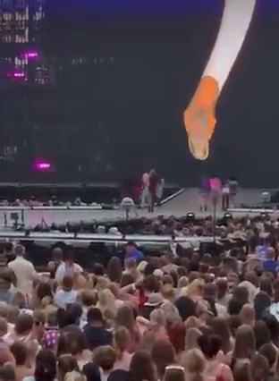 Pop icon #TaylorSwift's stage door mishap steals the show during her Eras Tour performance in Cincinnati Taylor Swift #music #ErasTourCincinnati | HT City