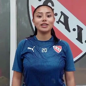 Feliz cumpleaños Boxing Club! 🎂 Mia Ulloa, Morena Haro y Gianella Bórquez, futbolistas actualmente en Independiente, nos enviaron sus saludos en este 103 Aniversario del Atlético Boxing Club 💚🤍 | Atlético Boxing Club