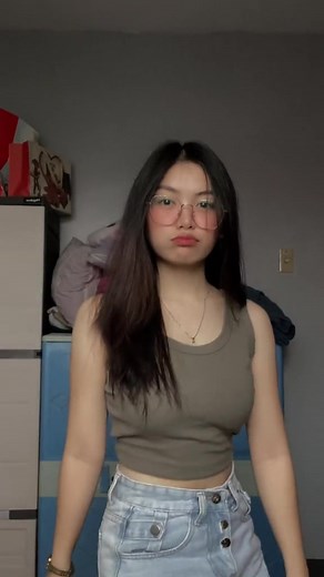 Sexy Pinay Girls: Nasty Filipino Women in Hot Bikinis