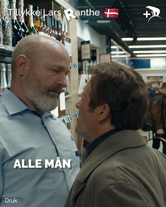 Stort tillykke til Lars Ranthe, som i dag fylder 55 år! Mon han spiser torsk i dagens anledning? Fejr dagen med ham på Nordisk Film 🇩🇰💙 | Nordisk Film