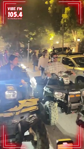 The super hot cast of #Crakk Vidyut Jammwal, Arjun Rampal & Amy Jackson have some epic bike ride in the streets of Delhi🔥🫶🏻Save the date for Crakk -Jeetegaa Toh Jiyegaa as it releases in theatres near you on 23rd February🙌🏻 | Vibe FM 105.4