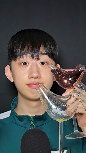 #asmrpresident​ #drink​ #drinks​ #sleep​ #asmr​ #drinksounds​ #mouthsounds​ #maleasmr​ #relax​ #sleepaid​ #forsleep​ #water​ #fruits​ #america​ #milk​ #banana | ASMR President