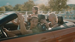 22K views · 146 reactions | Síla. Rychlost. Elegance. Styl. Přesně to propojuje nový Range Rover Evoque Cabrio s příběhem umělce a sportovce Bena Cristovao. Poznejte unikátní vůz značky Land Rover tak, jak jej neznáte! | Range Rover | Facebook