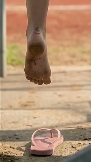 Flip-flop voyeur dirty foot #flipflops #feet #shoeplay #candid