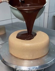 24K views · 407 reactions | You might want to take a trip to the bakery after this video 襤 Credits: @romadondurmacisi | Artist Cake Ideas | Facebook