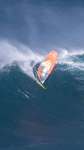 18K views · 417 reactions | My only two waves at Peahi the other day! #maui #windsurfing #jaws #peahi #hawaii | Ricardo Campello | Facebook