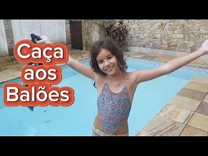 Balloon hunt in the pool.