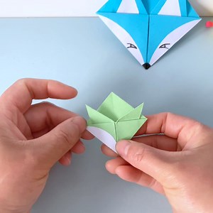Title: "Fox Bookmark Origami Tutorial: A Creative and Practical Parent-Child Handicraft!" Hashtags: #FoxBookmark #OrigamiBookmark #HandmadeOrigamiTutorial #ParentChildHandicraft #CreativeOrigami | paper craft ideas