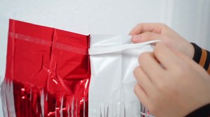 Zhanmai 2 Pack Mexican Italian Theme Party White Red Green Tinsel Foil Fringe Curtains 3.2×8.2 ft Metallic Streamers Tinsel Curtains Background for Cinco De Mayo Fiesta Graduation Baby Shower Party