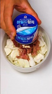 🔥 Cheesy Buldak Cabbage Tuna Bibimbap 🧀
