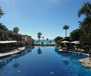 Luxury awaits.. ✨🌞 #columbiabeachresort #pissouribay #luxuryresort #holidays #cyprus #luxuryhotel #cyprus #travelling #visitcyprus #visitpissouri @smallluxuryhotels | Columbia Beach Resort