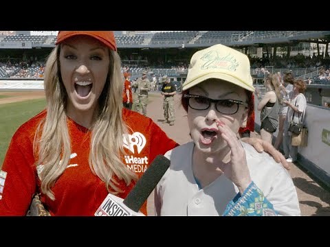 Inside Edition’s Megan Alexander Takes the Field With Naomi Judd, Jay Cutler