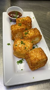 78K views · 1.5K reactions | Queso Frito (Fried Cheese) with Guava Sauce! 襤 | Foody Fetish | Facebook