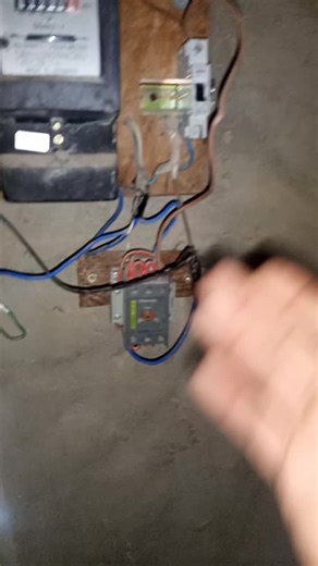 Understanding Electrical Panels and Wiring Connections