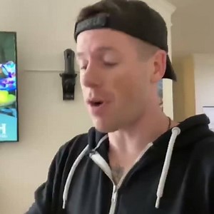 25K views · 124 reactions | DRINK IF YOU LOVE THE HOLIDAYS Get Buzzed on Amazon  https://amzn.to/30VJi9w | What Do You Meme? | Facebook