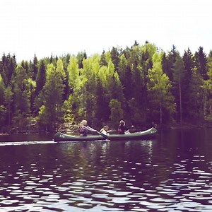 Hei alle sammen! Lørdag nærmer seg og vi gleder oss til å se dere! Kano, stand up paddle board, kajakk og robåt er på plass – ser dere frem til å tilbringe lørdagen på vannet? 🌊 Vi holder åpent fra 10 til 18, og husk at gyldig billett er alt du trenger ✌️ | Ruter