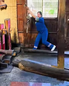 2.4M views · 1.1K reactions | Oil Pressing: The Traditional Method! | MetDaan Adventure | Facebook