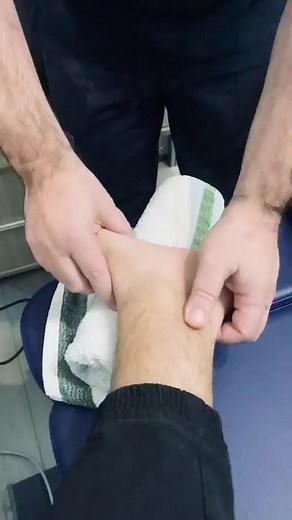 14K views · 137 reactions | CUBOID BONE CRACKING  #osteopathy #chiropractic #quiropraxia #asmr #asmrsounds #asmrcracking #foot #feet | DrGiovanni Bonfanti | Facebook
