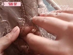 27K views · 1.1K reactions | step pemasangan payet , mudah dan cantik 殺 semoga bermanfaat. #tutorial #tutorialmenjahit #tailor #tipsandtrick #penjahit #tutorialpayet #payet #beads #sequin #sewing #sewingtrick #sewinghack #reels #kebaya #bajupesta #kebayaakad #kebayatunangan #kebayamodern #bajukurungpayet #bajupestapayet #gaunakad #gaunakadmuslim #payetmutiara | Eva modiste channel | Facebook