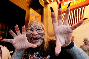 E’ morto suicida l’Uomo Gatto, Dennis Avner aveva 54 anni