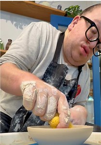 Pottery Visit in Los Angeles: A Vase That Was More Dysfunctional Than Expected